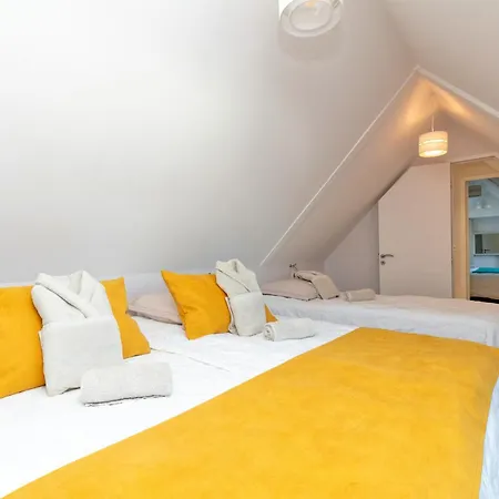 Ker Minet Belle-ile -12 Pers פיריאק-סור-מר